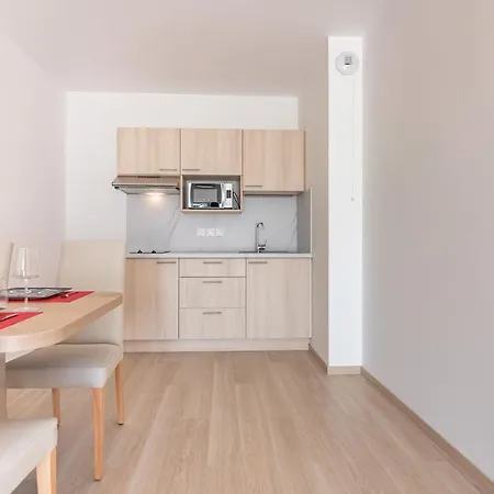 Ovelia Les Angles - Les Loges D'anicet *