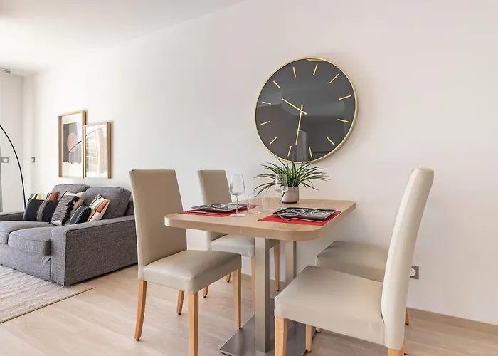 Ovelia Les Angles - Les Loges D'anicet * Les Angles (Gard)